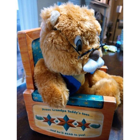 Vintage Read To Me Again Grandpa Interactive Toy Teddy Bear and Book 1990’s - Picture 2 of 5